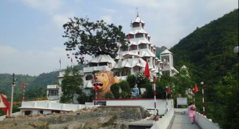 Enter the Magical Keylong by Driving from Delhi