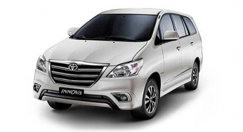 How can You Book Toyota car Rental in Pune by Revv